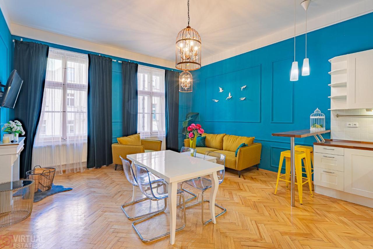 Colorful Wenceslas square apartment Praga Exterior foto